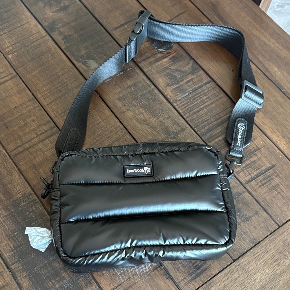 Boutique Puffer Fanny Pack - Crossbody Dog Walking